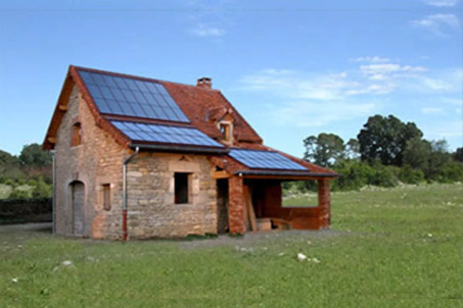 découvrez les avantages des panneaux photovoltaïques intégrés, une solution esthétique et performante pour produire votre propre énergie solaire tout en préservant l'harmonie de votre habitat.