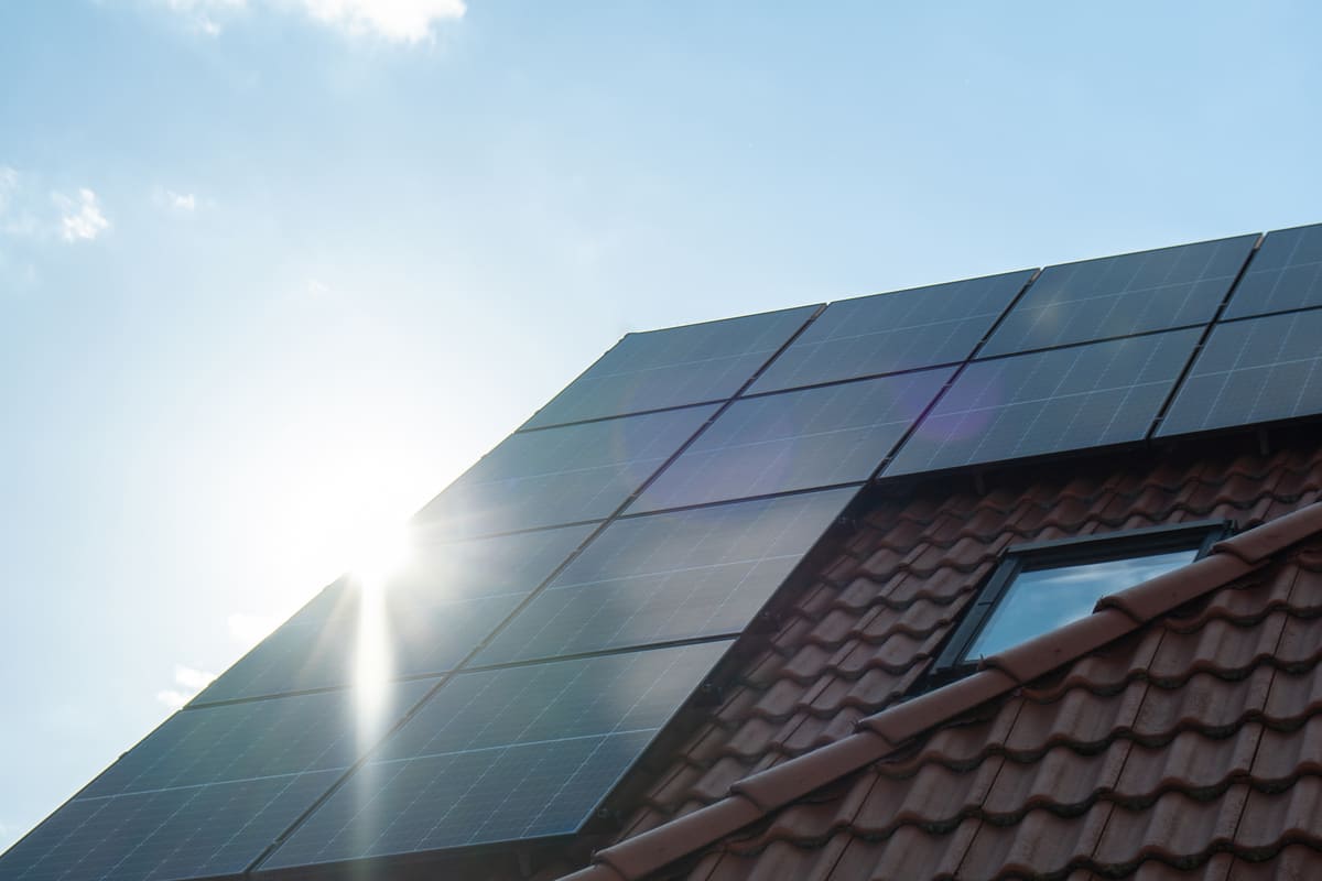 découvrez les dernières tendances et innovations des panneaux solaires en 2025. maximisez votre énergie renouvelable et réduisez votre empreinte carbone grâce à des solutions photovoltaïques avancées qui s'adaptent à vos besoins. investissez dans un avenir durable dès aujourd'hui !