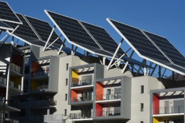 découvrez comment installer des panneaux solaires à grenoble pour bénéficier d'une énergie renouvelable et réduire vos factures d'électricité. profitez des aides financières et des conseils d'experts pour optimiser votre projet solaire.
