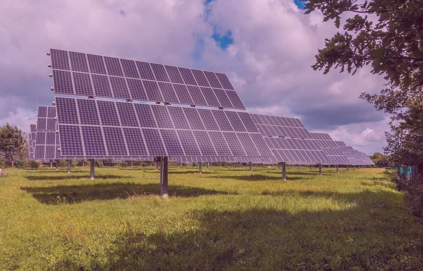 découvrez les avantages des panneaux solaires durables, une solution écologique et économique pour produire votre propre énergie renouvelable. profitez d'une installation fiable et respectueuse de l'environnement tout en réduisant vos factures d'électricité.