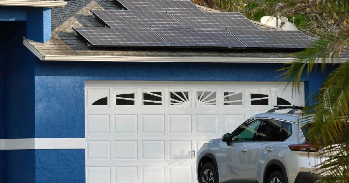 découvrez comment optimiser votre garage avec des panneaux solaires. transformez votre espace en une source d'énergie durable tout en diminuant vos factures d'électricité. explorez nos conseils et solutions pour l'installation de panneaux solaires adaptés à votre garage.