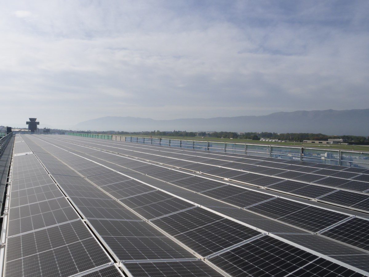 découvrez les meilleures solutions de panneaux solaires à genève. profitez d'une énergie renouvelable et durable tout en réduisant vos factures d'électricité. informez-vous sur nos offres et faites le plein d'énergie verte!