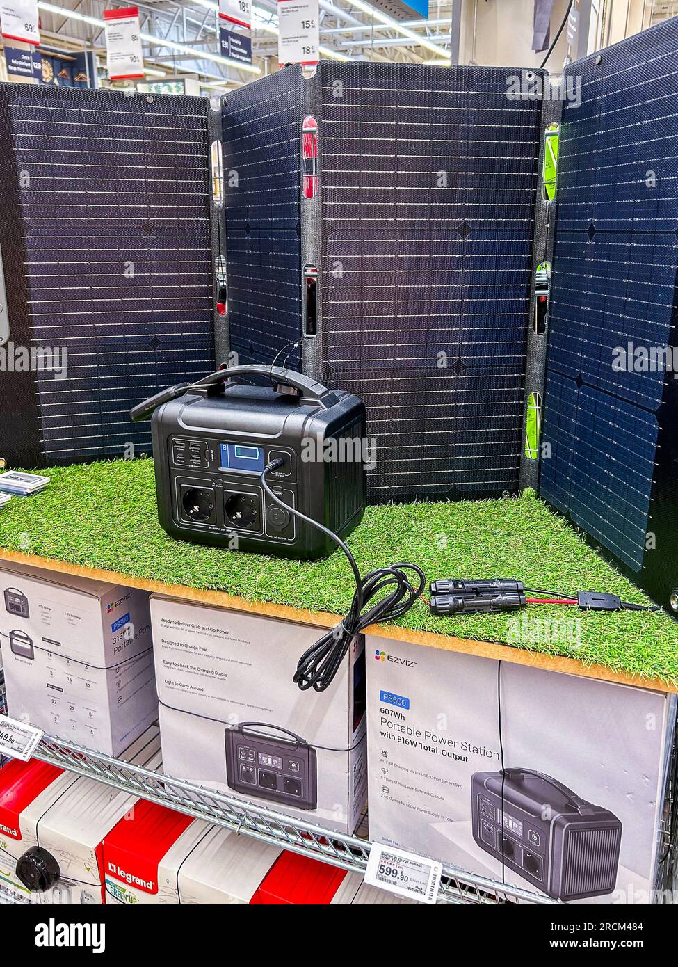 découvrez notre large sélection de panneaux solaires leroy merlin, idéaux pour optimiser votre consommation d'énergie et réduire vos factures. profitez de nos conseils d'experts pour choisir le meilleur système adapté à vos besoins et engagez-vous vers une énergie durable !