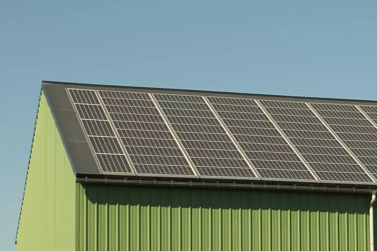 découvrez comment optimiser votre investissement avec le photovoltaïque rentable. profitez d'économies sur vos factures d'énergie tout en contribuant à la transition énergétique. guide complet pour un choix éclairé.