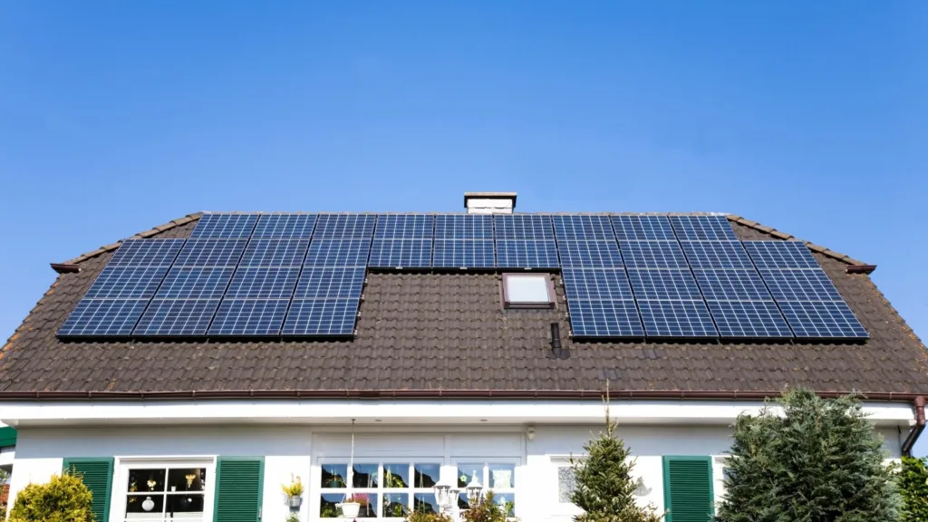 découvrez les prix compétitifs des panneaux solaires pour une superficie de 100m2. profitez d'une énergie renouvelable, économique et respectueuse de l'environnement. obtenez des devis personnalisés et faites le choix d'une solution durable pour votre habitation.