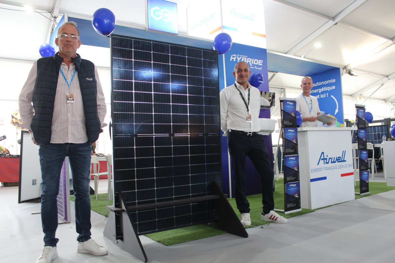 découvrez notre sélection de salons dédiés aux panneaux photovoltaïques. explorez les dernières innovations, rencontrez des experts du secteur et apprenez comment optimiser votre installation solaire pour une énergie durable et rentable.