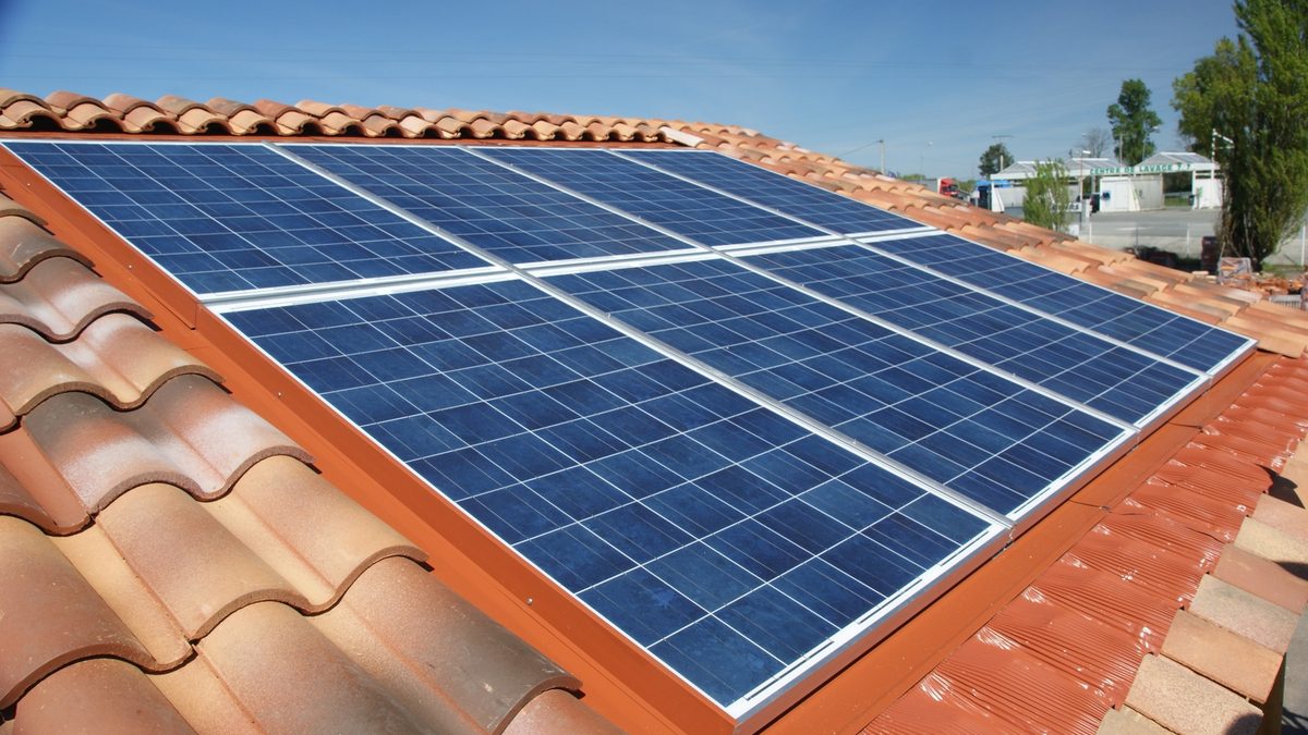 découvrez nos solutions photovoltaïques innovantes pour une énergie propre et durable. optimisez votre consommation électrique tout en réduisant votre empreinte carbone grâce à des panneaux solaires performants adaptés à vos besoins.
