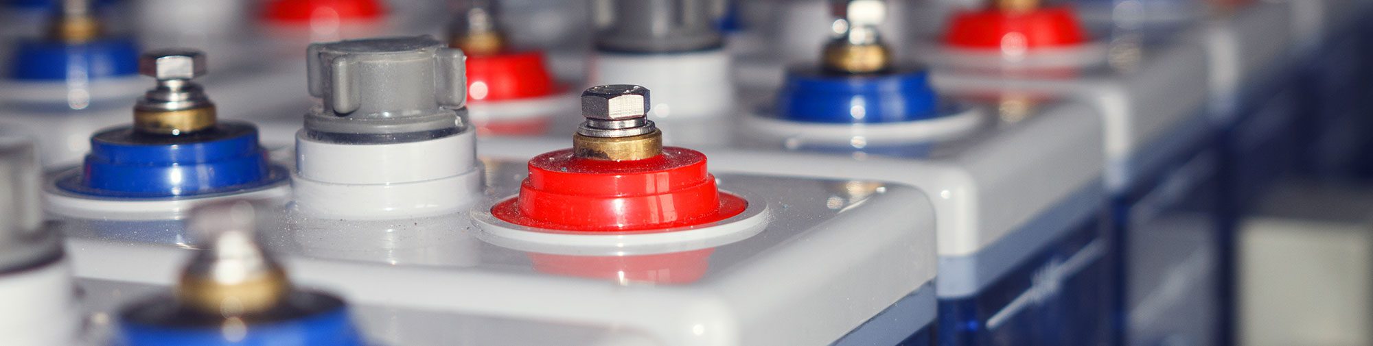 découvrez les solutions innovantes de stockage d'électricité solaire pour maximiser l'utilisation de votre énergie renouvelable. optimisez votre consommation et réduisez vos factures tout en contribuant à un avenir plus durable.