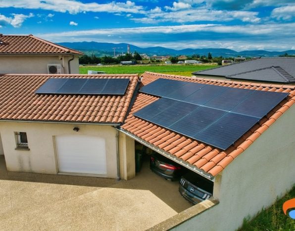 découvrez comment optimiser la surface de vos panneaux photovoltaïques sur votre maison pour maximiser la production d'énergie et réduire votre facture d'électricité. apprenez les meilleures pratiques et conseils pour un rendement solaire optimal.