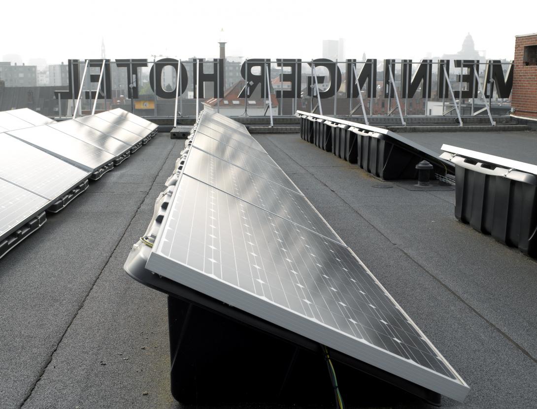 découvrez les avantages des toitures photovoltaïques pour produire de l'énergie renouvelable, réduire vos factures et contribuer à la protection de l'environnement. optez pour des solutions durables et économiques adaptées à votre habitation.