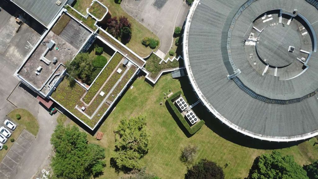 découvrez comment évaluer la performance de vos panneaux solaires avec des méthodes simples et efficaces. optimisez votre investissement en énergie renouvelable et maximisez votre production électrique.