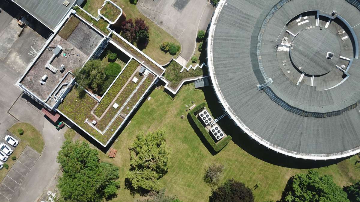 découvrez comment évaluer la performance de vos panneaux solaires avec des méthodes simples et efficaces. optimisez votre investissement en énergie renouvelable et maximisez votre production électrique.