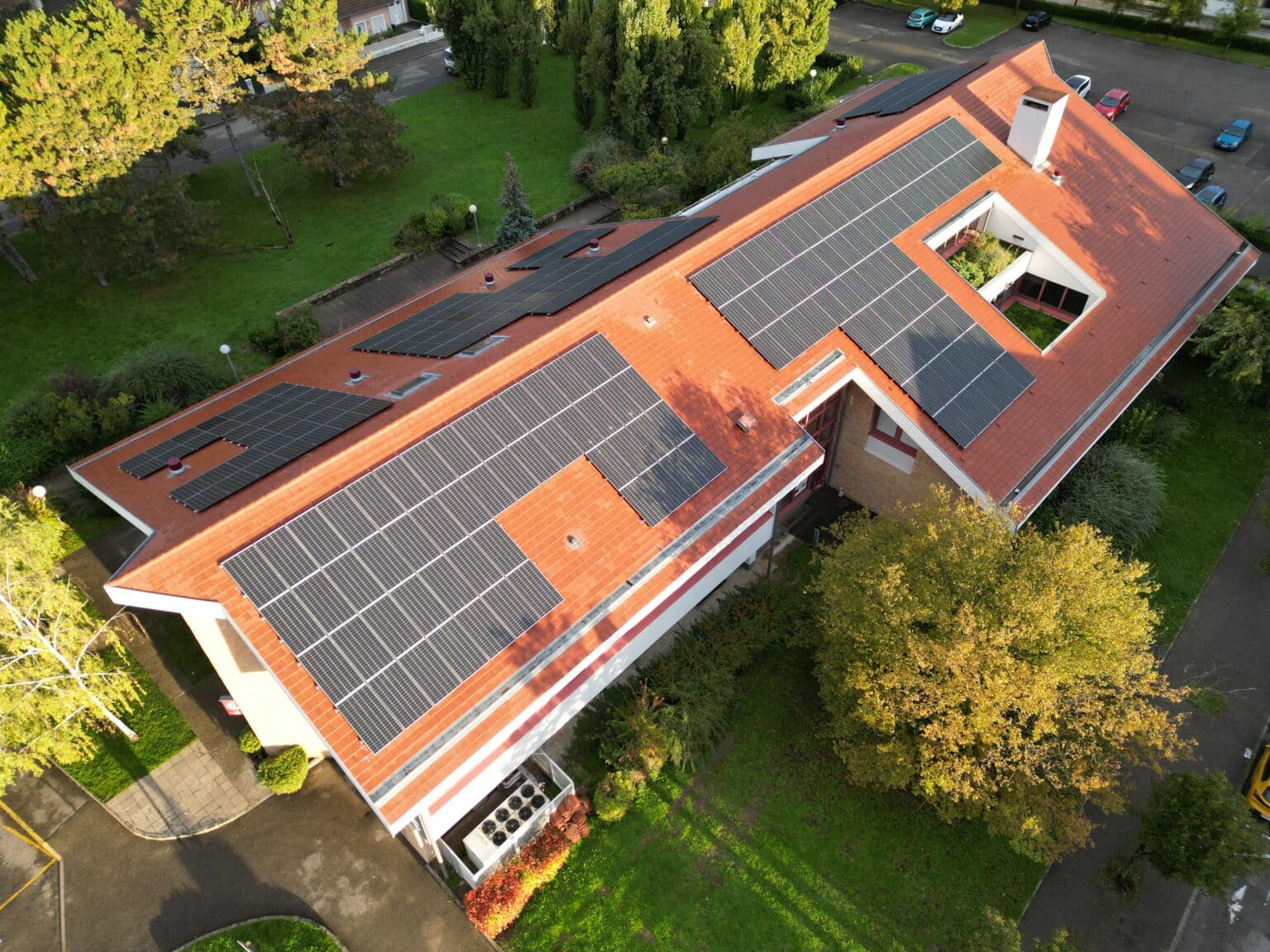 découvrez les dernières innovations en matériaux pour panneaux photovoltaïques. optimisez l'efficacité énergétique de vos installations solaires grâce à des technologies de pointe et des matériaux durables. informez-vous sur les avancées scientifiques qui transforment le secteur de l'énergie renouvelable.