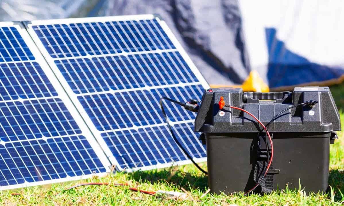 découvrez comment les panneaux solaires avec batterie peuvent vous permettre de produire et stocker votre propre énergie, réduisant ainsi votre facture d'électricité tout en contribuant à la protection de l'environnement. informez-vous sur les avantages, l'installation et le fonctionnement de cette solution énergétique innovante.