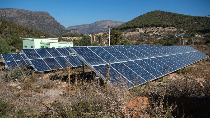découvrez les avantages de l'énergie solaire au maroc : un potentiel immense pour une transition énergétique durable, des solutions innovantes et des projets ambitieux pour un avenir écologique et économique.