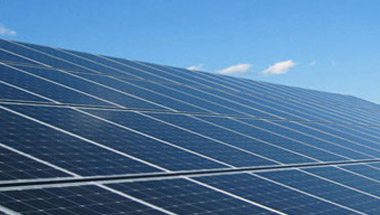 découvrez les nombreux avantages des panneaux photovoltaïques dans le nord-pas-de-calais : économies d'énergie, impact environnemental positif et aides financières pour une transition énergétique réussie.