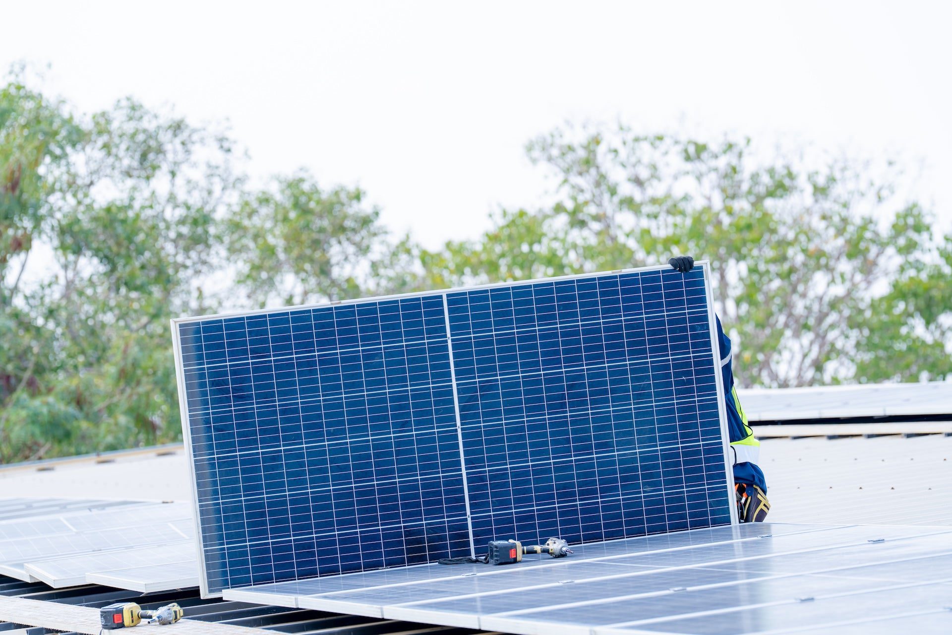 découvrez les nombreux avantages des panneaux photovoltaïques pour les usines, allant de la réduction des coûts énergétiques à l'amélioration de l'empreinte écologique. apprenez comment l'énergie solaire peut transformer votre production industrielle.