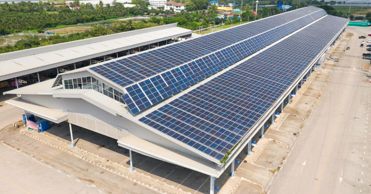découvrez les multiples avantages photovoltaïques pour votre entreprise : réduction des coûts énergétiques, impact environnemental positif, valorisation de votre image de marque et autonomie énergétique. adoptez une solution durable pour un avenir responsable.