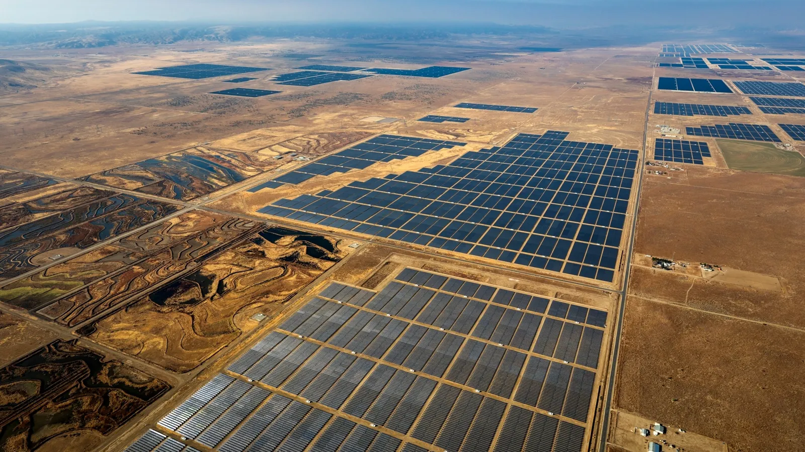 découvrez comment les énergies renouvelables et les technologies photovoltaïques transforment notre avenir énergétique. apprenez les avantages, les innovations et les solutions durables pour une planète plus verte.