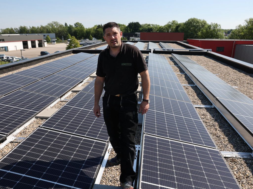découvrez comment notre entreprise spécialisée dans les panneaux solaires vous aide à adopter une énergie durable et rentable. profitez de solutions sur mesure et d'une expertise inégalée pour optimiser votre consommation d'énergie.