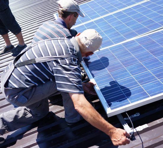 découvrez comment les panneaux solaires peuvent réduire vos factures d'énergie et contribuer à des économies significatives tout en protégeant l'environnement. optez pour une énergie renouvelable et rentable dès aujourd'hui.