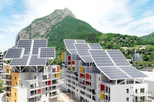 découvrez comment optimiser la surface des panneaux photovoltaïques pour votre appartement. apprenez les meilleures pratiques pour maximiser l'efficacité énergétique tout en tenant compte des contraintes d'espace. transformez votre logement en un acteur de la transition énergétique !
