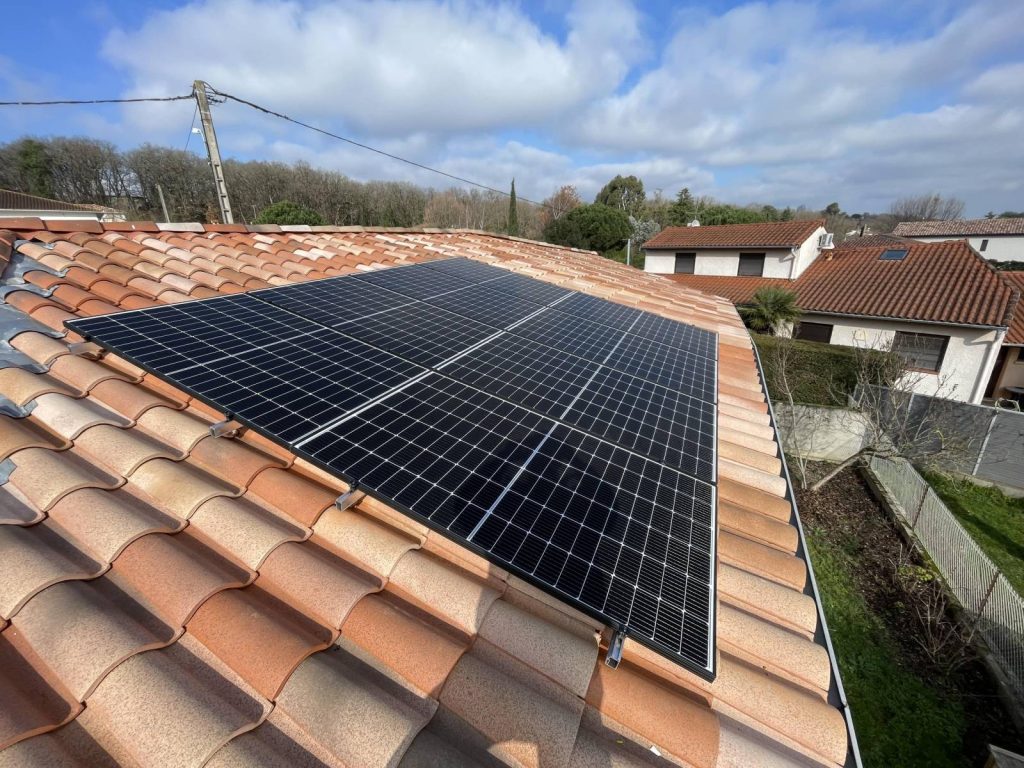 découvrez les critères essentiels pour évaluer la rentabilité des panneaux solaires. apprenez comment optimiser votre investissement en fonction de votre consommation d'énergie, du coût d'installation et des subventions disponibles. investissez judicieusement dans l'énergie solaire et maximisez vos économies.