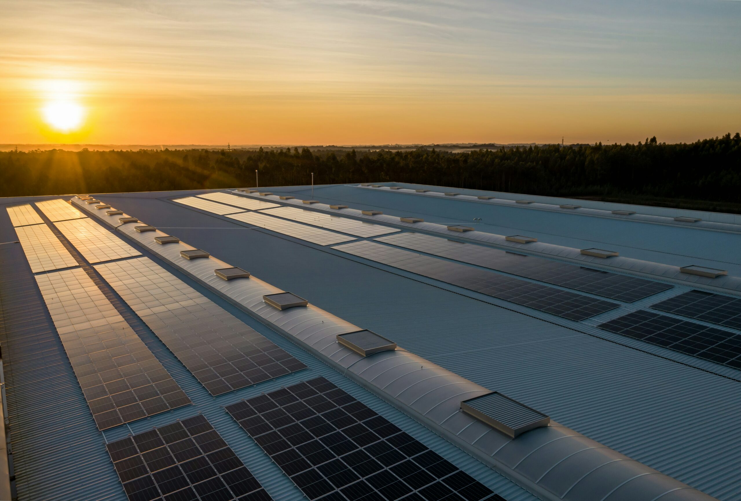 découvrez comment l'autoconsommation solaire vous permet de produire votre propre énergie propre, de réduire vos factures d'électricité et de contribuer à un avenir durable. optez pour l'énergie solaire à domicile et profitez d'une autonomie énergétique tout en préservant l'environnement.