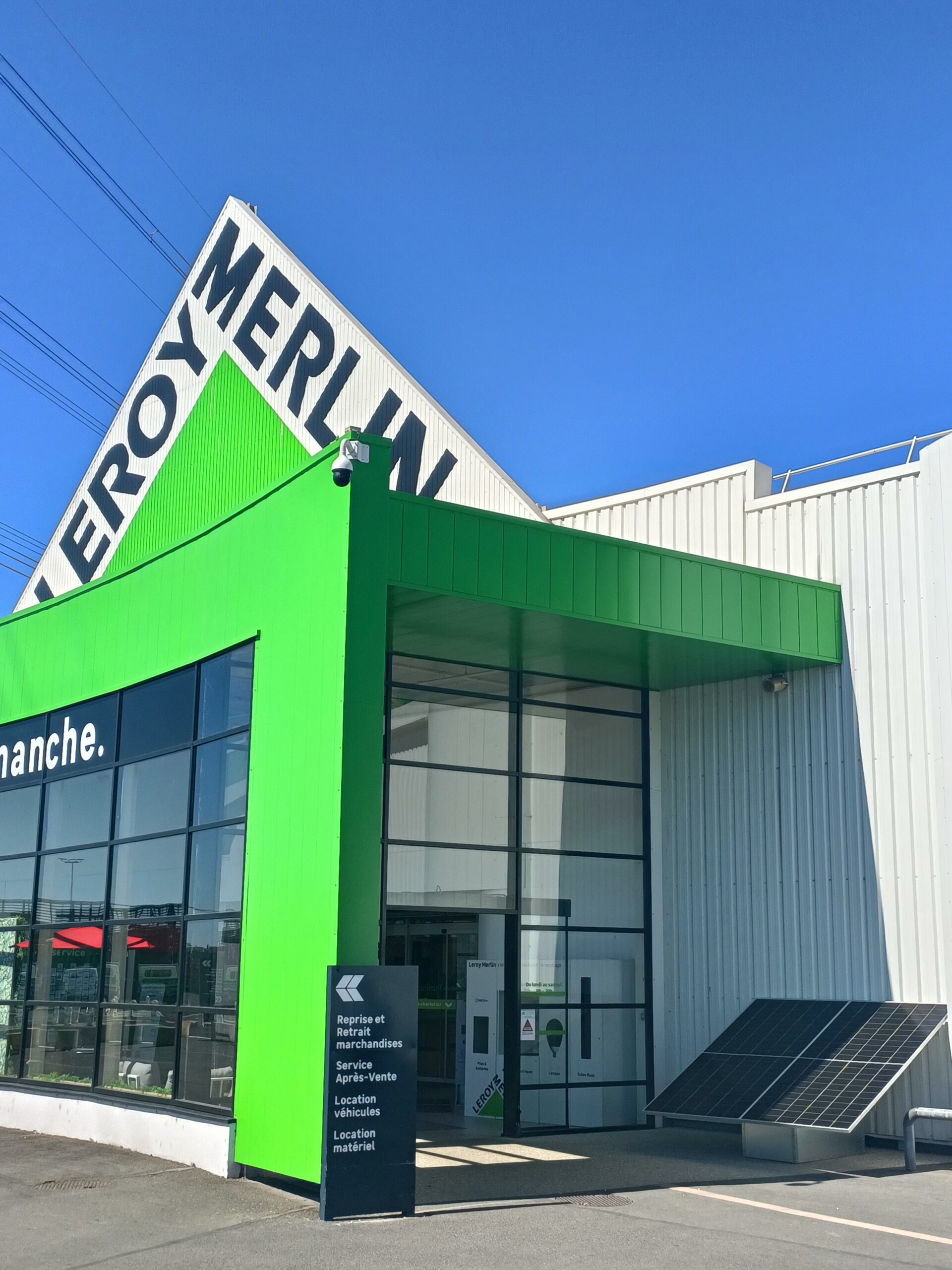 découvrez les nombreux avantages des panneaux photovoltaïques proposés par leroy merlin. profitez d'une énergie durable, réduisez vos factures d'électricité et participez à la transition énergétique tout en bénéficiant de conseils d'experts et d'un large choix de produits adaptés à vos besoins.