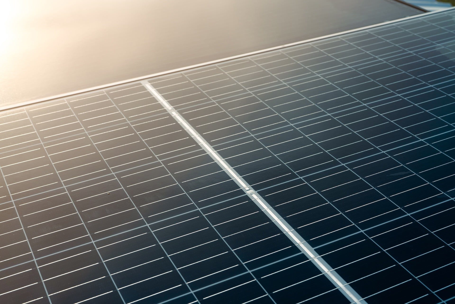 découvrez les nombreux avantages des panneaux solaires de 100w : efficacité énergétique, réduction des coûts d'électricité, impact environnemental positif et facilité d'installation. adoptez une solution écologique et économique pour votre habitat.