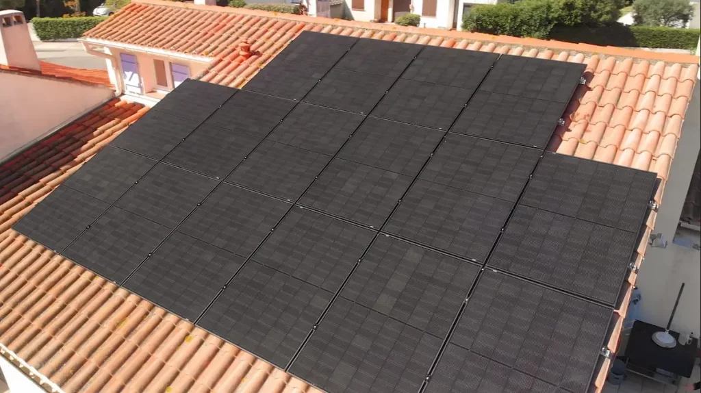 découvrez les nombreux avantages des panneaux solaires bifaciaux, qui capturent la lumière du soleil des deux côtés pour maximiser votre production d'énergie. idéaux pour rentabiliser vos investissements en énergies renouvelables, ces panneaux innovants offrent une efficacité optimale, une durabilité accrue et une empreinte écologique réduite. informez-vous sur leur fonctionnement et comment ils peuvent transformer votre consommation énergétique.