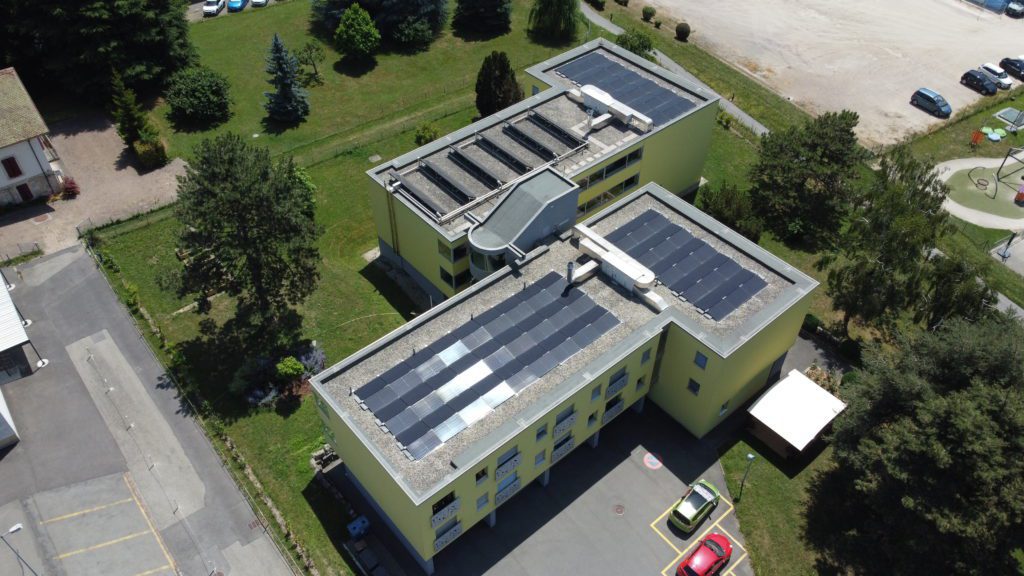 découvrez les nombreux avantages des panneaux solaires dans le canton de vaud. optimisez votre consommation d'énergie, réduisez vos factures et contribuez à un avenir durable tout en profitant d'incitations locales et d'un ensoleillement favorable.