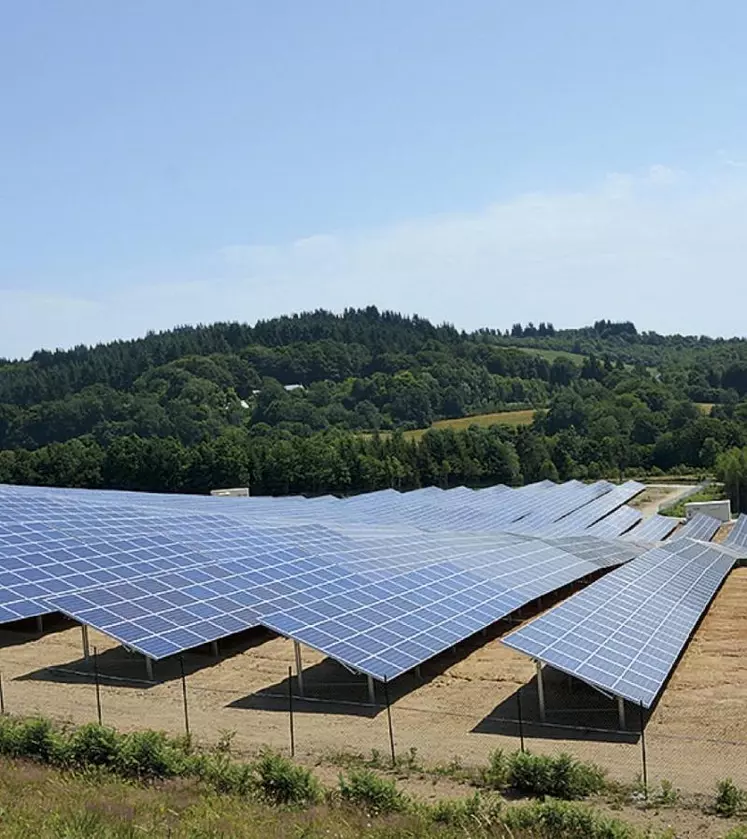 découvrez l'avenir du photovoltaïque : innovations, technologies émergentes et leur impact sur la transition énergétique. explorez comment cette source d'énergie renouvelable révolutionne notre rapport à l'électricité et pave la voie vers un monde plus durable.
