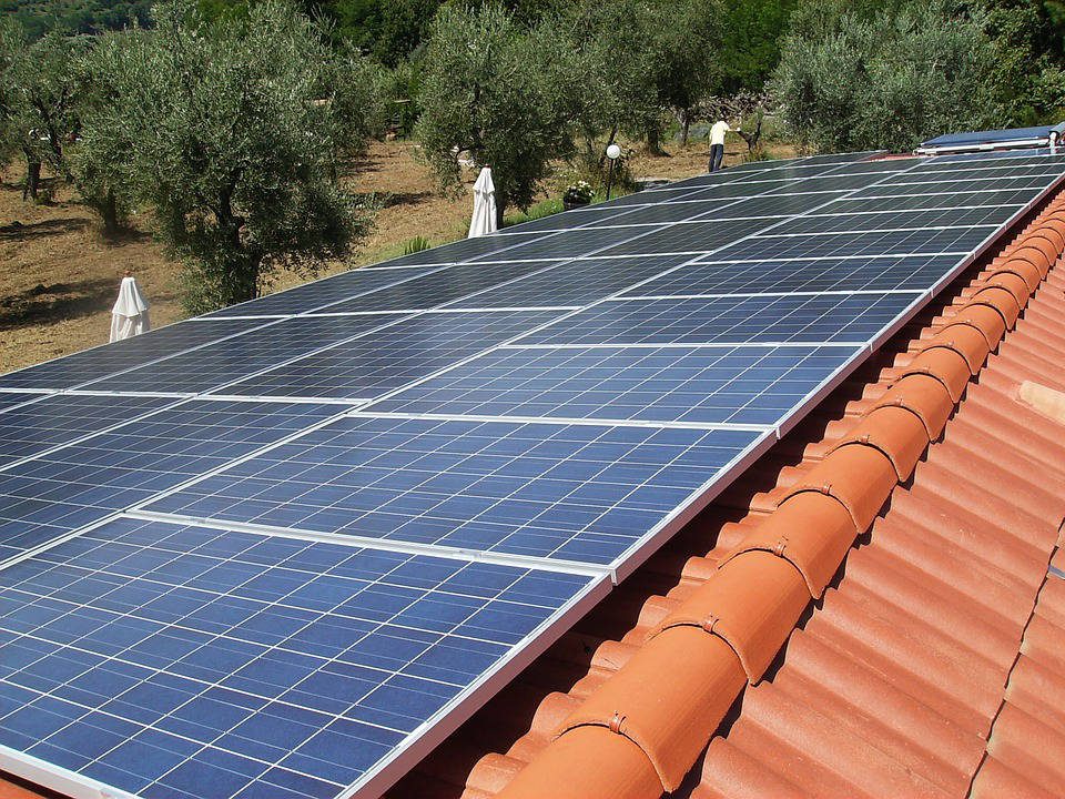 découvrez les nombreux bénéfices écologiques des panneaux photovoltaïques, qui contribuent à la réduction des émissions de carbone, favorisent l'utilisation d'énergies renouvelables et préservent notre planète pour les générations futures. adoptez une solution énergétique durable et responsable dès aujourd'hui.
