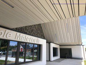 découvrez l'initiative de l'école de châtenois-les-forges qui s'engage pour l'environnement avec l'installation de panneaux photovoltaïques. apprenez comment cette démarche contribue à l'éducation écologique et à la transition énergétique.