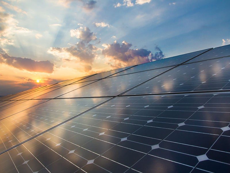 découvrez comment choisir le panneau solaire idéal pour votre maison. comparez les types, les marques et les performances pour maximiser votre efficacité énergétique et réduire votre facture d'électricité.