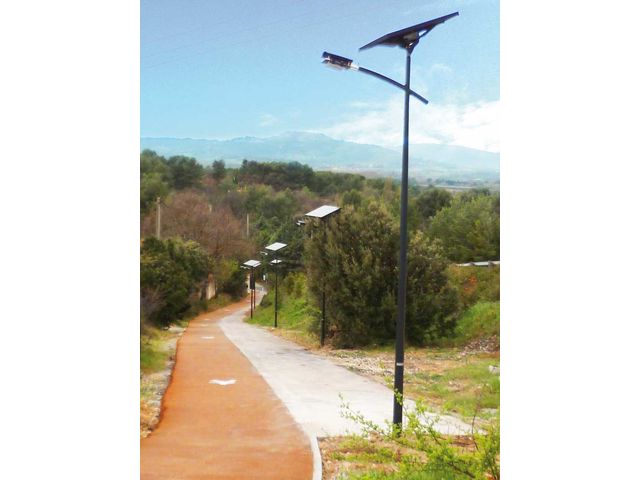 découvrez notre comparatif détaillé des éclairages solaires fonroche. analysez les caractéristiques, performances et avis des modèles pour choisir l'éclairage idéal adapté à vos besoins. éclairez vos espaces tout en respectant l'environnement avec des solutions solaires innovantes.