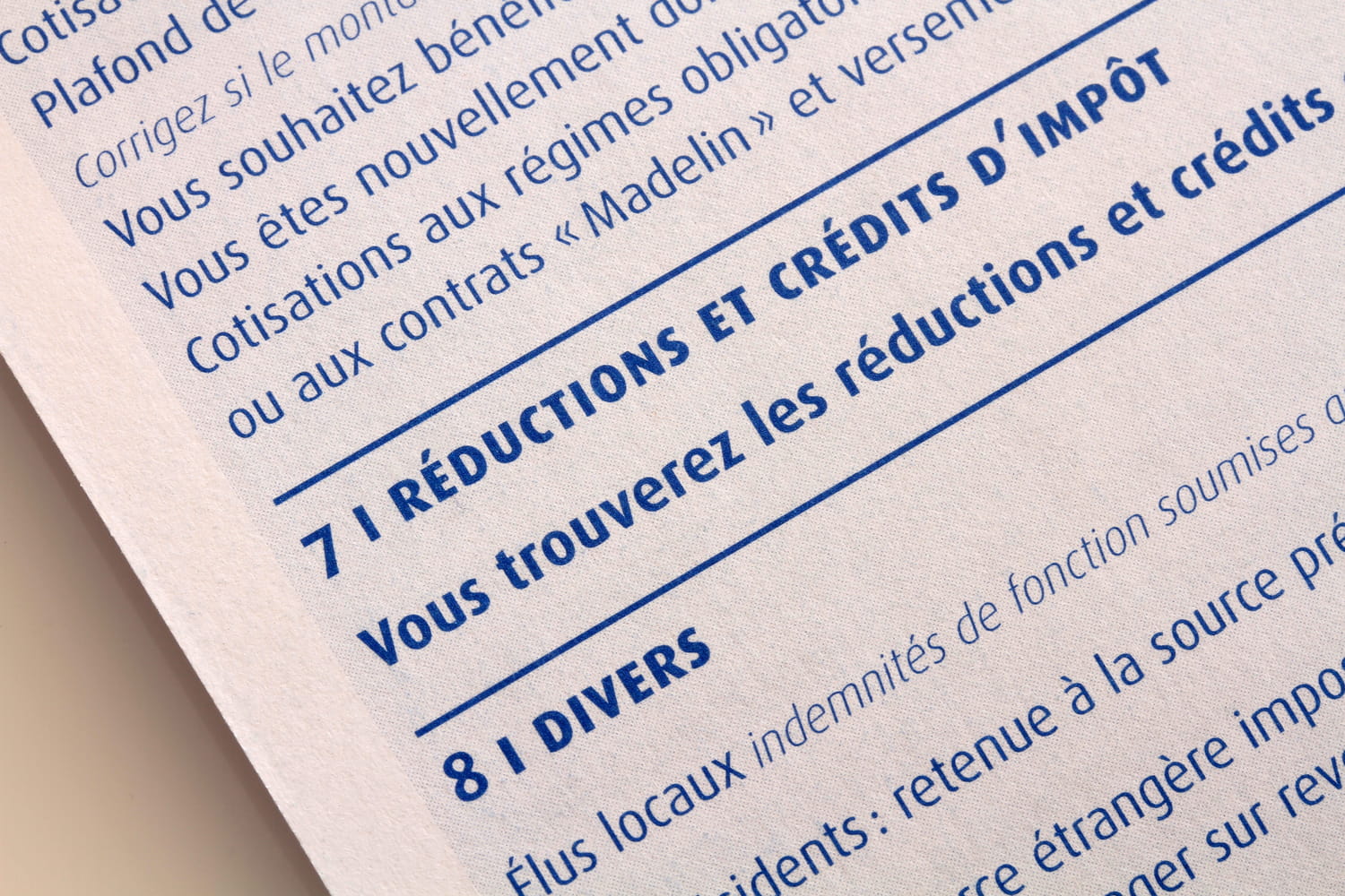 découvrez tout ce qu'il faut savoir sur les crédits d'impôt : définitions, types, avantages fiscaux et conditions d'éligibilité pour optimiser vos déclarations et réduire vos impôts.