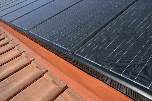 découvrez comment la défiscalisation des panneaux photovoltaïques peut réduire vos impôts tout en vous permettant de produire une énergie propre et renouvelable. profitez des avantages fiscaux et économisez sur votre facture d'électricité grâce à une installation solaire à domicile.