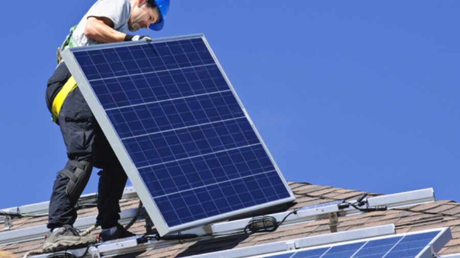 découvrez l'efficacité des panneaux solaires et comment ils transforment la lumière du soleil en énergie propre. explorez les avantages, le fonctionnement et les performances des systèmes solaires pour maximiser votre investissement énergétique.