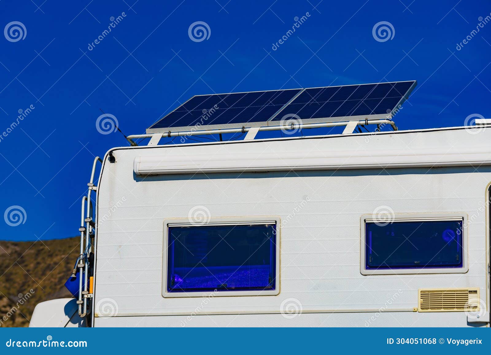 découvrez comment l'électricité solaire transforme votre expérience de voyage en caravane. profitez d'une autonomie énergétique, d'un impact environnemental réduit et d'un confort inégalé lors de vos aventures en plein air.