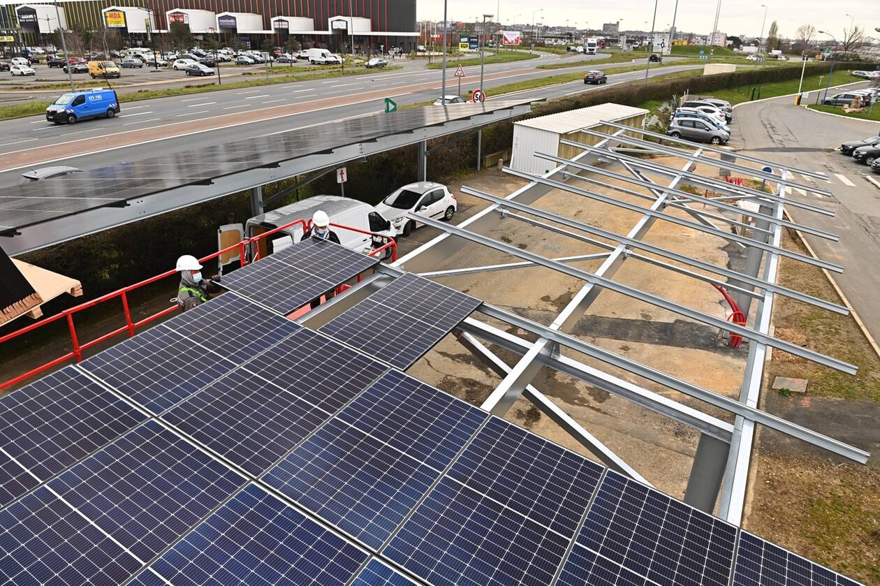 découvrez l'électricité solaire à jarry : des solutions durables et écologiques pour produire votre propre énergie. optimisez votre consommation avec des installations adaptées à vos besoins et profitez d'énergies renouvelables.