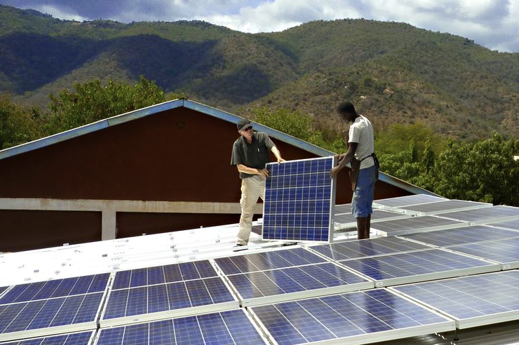 découvrez les avantages de l'énergie décentralisée durable, une solution innovante pour réduire notre empreinte carbone et promouvoir une autonomie énergétique. apprenez comment cette approche révolutionnaire transforme notre rapport à l'énergie, tout en préservant notre environnement pour les générations futures.