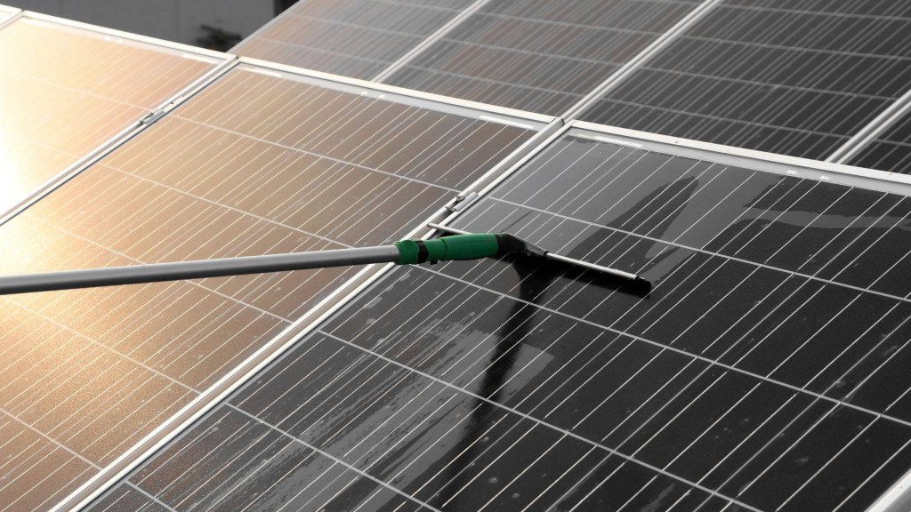 découvrez l'importance de l'entretien des panneaux photovoltaïques pour maximiser leur efficacité et prolonger leur durée de vie. apprenez les bonnes pratiques et les conseils d'experts pour assurer un fonctionnement optimal de votre installation solaire.