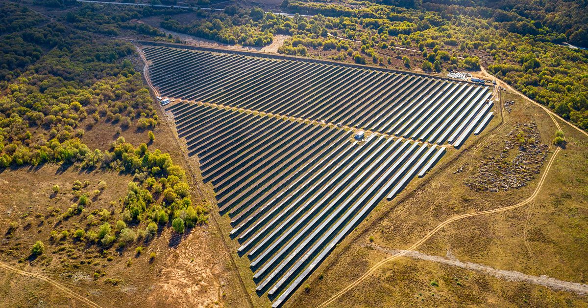 découvrez l'importance de l'évaluation environnementale pour les projets photovoltaïques. analysez l'impact écologique des installations solaires et comprenez les démarches nécessaires pour garantir une intégration harmonieuse dans le paysage naturel.