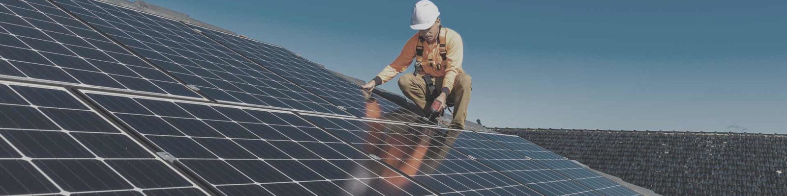 découvrez notre service d'installation de panneaux photovoltaïques, une solution écologique et économique pour produire votre propre électricité. profitez d'énergies renouvelables, réduisez vos factures d'énergie et contribuez à la protection de l'environnement grâce à notre expertise et notre accompagnement personnalisé.
