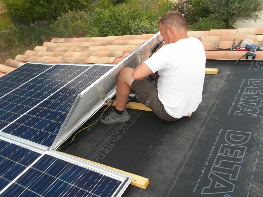 découvrez les avantages de l'intégration photovoltaïque pour optimiser votre consommation d'énergie. apprenez comment ces solutions innovantes peuvent s'intégrer harmonieusement dans votre bâtiment tout en contribuant à la transition énergétique. explorez les technologies, les bénéfices écologiques et les aides financières disponibles pour rendre l'énergie solaire accessible à tous.