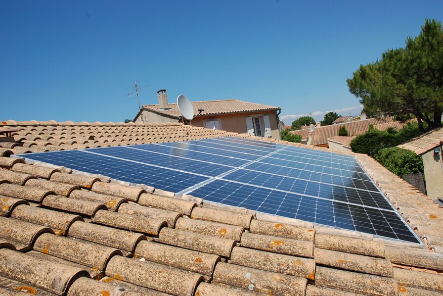 découvrez les dernières jurisprudences concernant les panneaux photovoltaïques en france. cette analyse approfondie vous informe sur les décisions judiciaires influençant l'installation, l'exploitation et la régulation des systèmes solaires, tout en encadrant les droits et obligations des consommateurs et des entreprises. restez à jour avec les évolutions légales et optimisez vos projets d'énergie renouvelable.