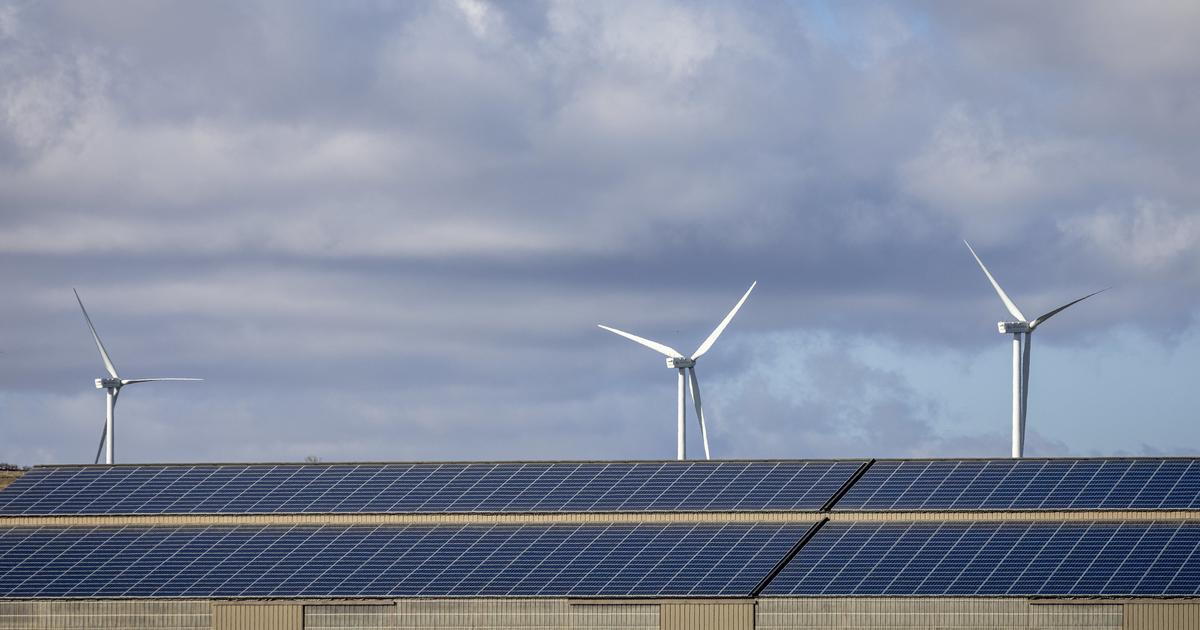 découvrez notre magasin de panneaux solaires en île-de-france, votre partenaire idéal pour des solutions énergétiques durables et économiques. profitez de conseils d'experts et d'une large sélection de produits adaptés à vos besoins.
