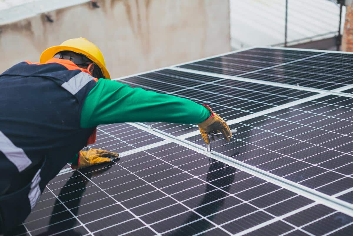 découvrez notre sélection des meilleurs panneaux photovoltaïques de 2023. comparez les performances, l'efficacité énergétique et les prix pour choisir la solution idéale pour votre installation solaire. profitez d'énergies renouvelables et réduisez votre empreinte carbone avec notre guide complet.